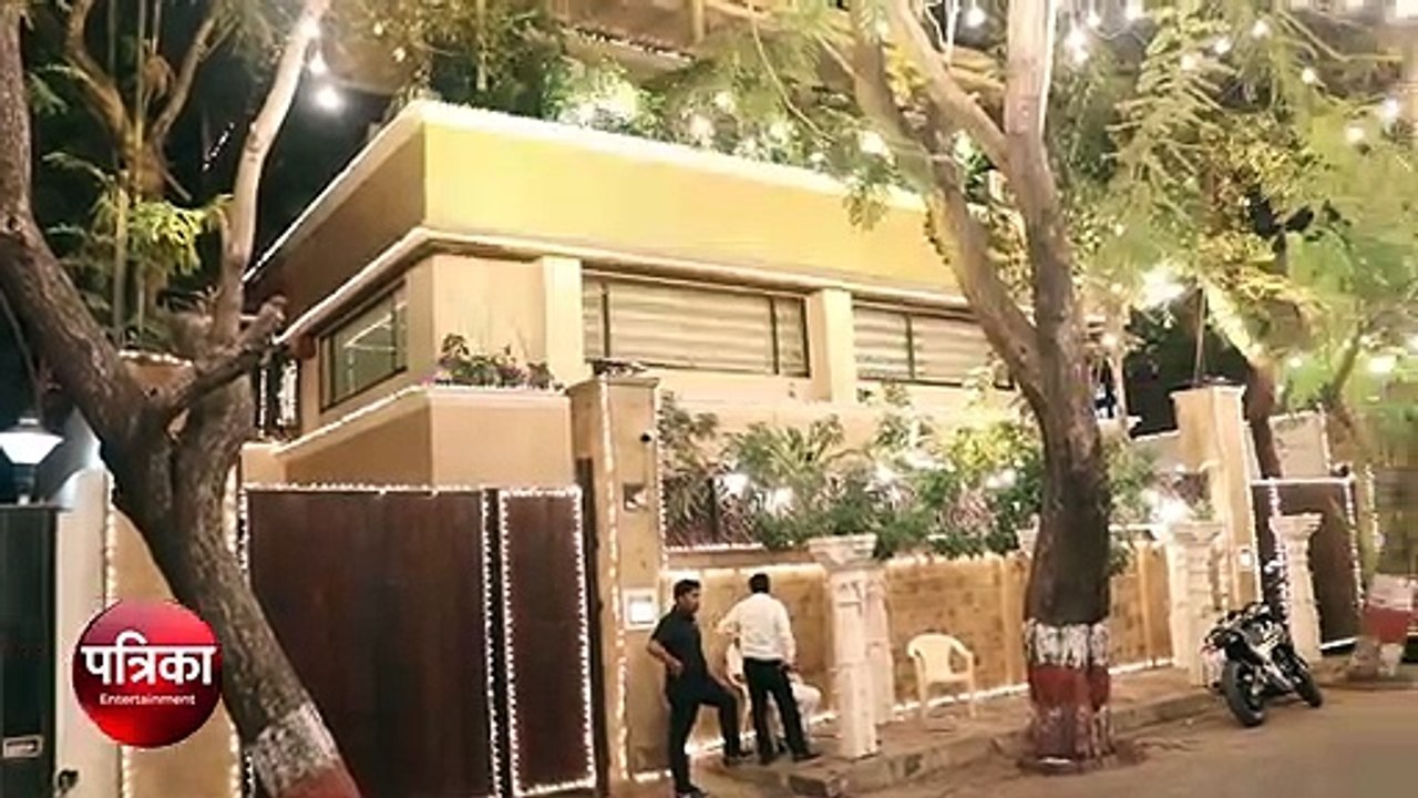 सोनम के घर से निकलते वक्त जैकलीन ने ऐसा क्या देखा जो बीच सड़क चिल्ला पडी़, देखें वीडियो