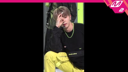 온리원오브 Love 직캠 angel_200521