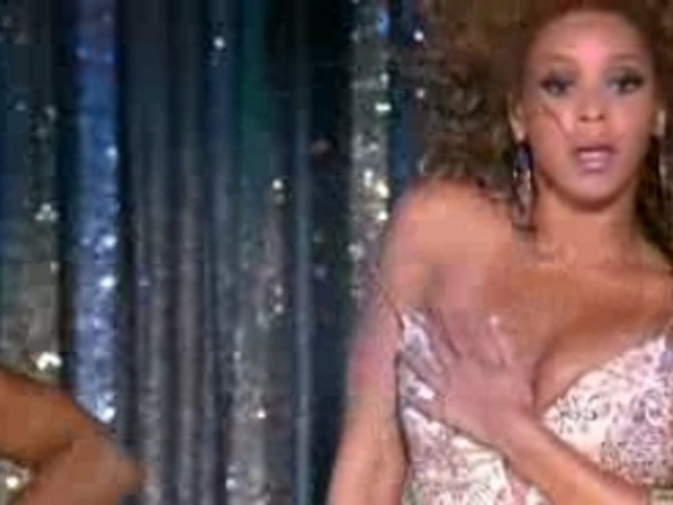 Beyoncé à sein découvert