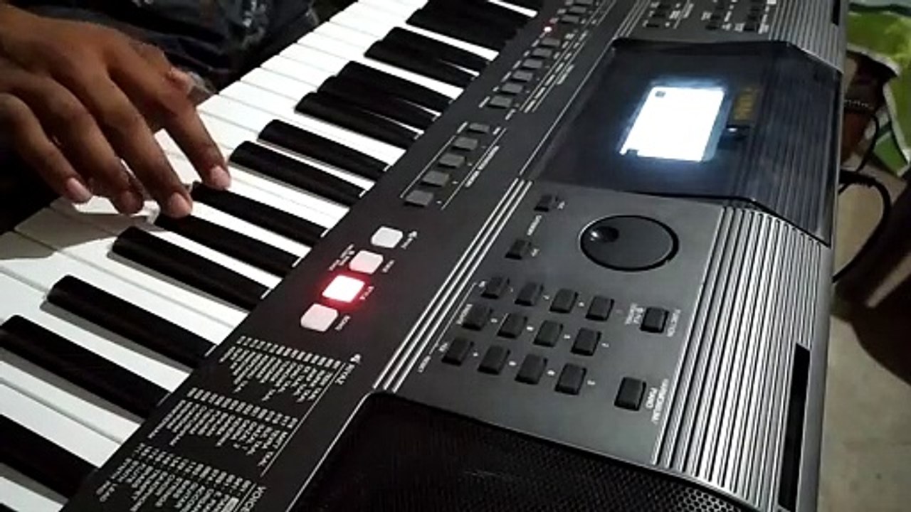 Gulabi Aankhen Jo teri dekhi sharabi ye dil ho gaya