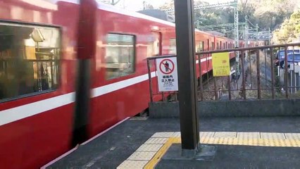 【警笛アリ】京急田浦駅高速通過/Avec corne Keikyu LinePassage à grande vitesse