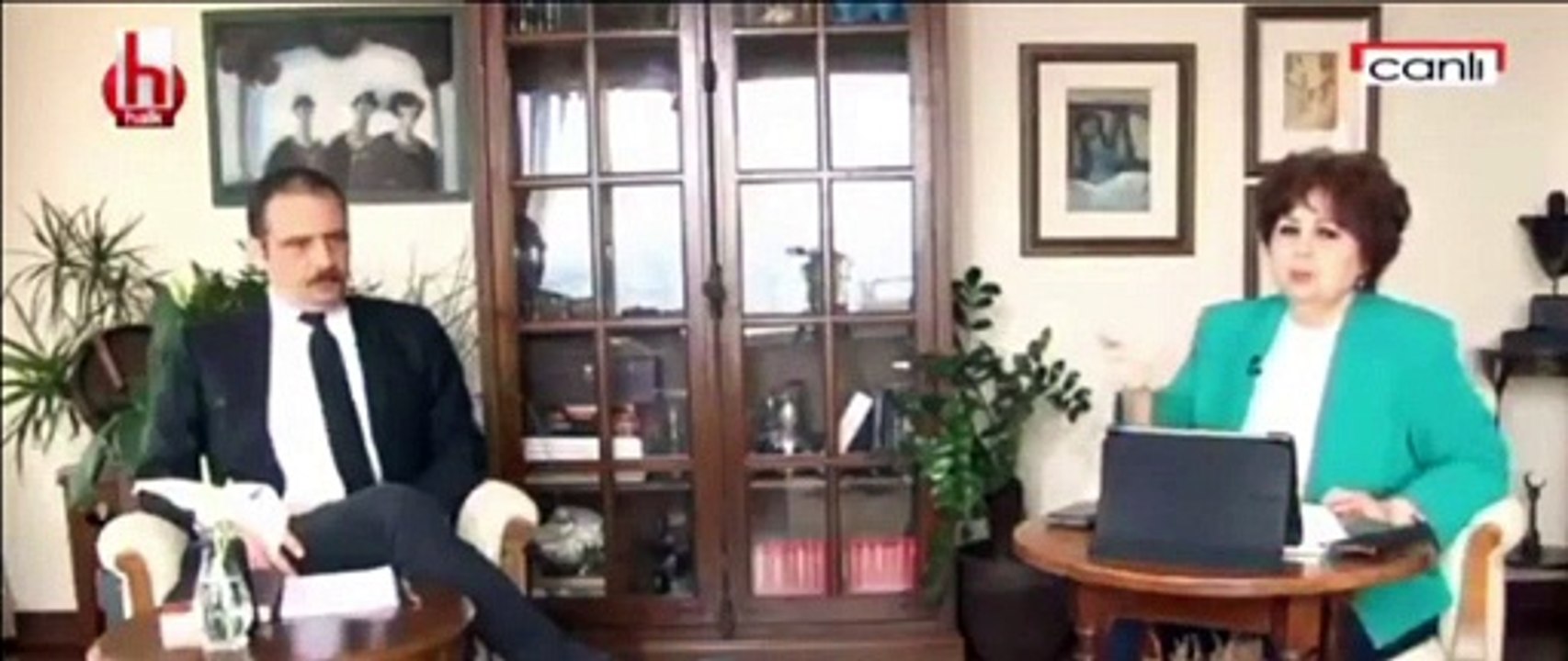 Ayşenur Arslan TRT'yi eleştirirken kendisi de bayramları karıştırdı