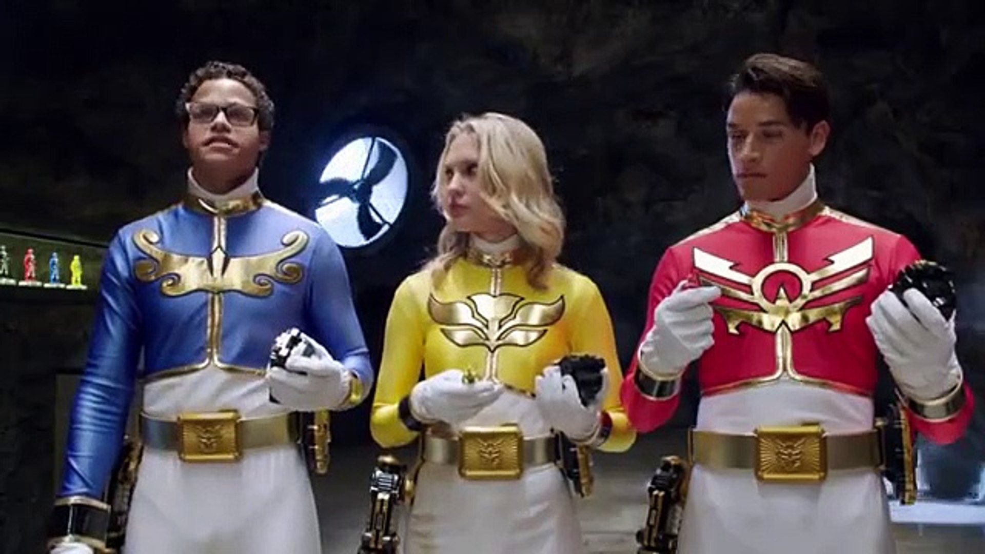 Power Rangers Megaforce S1 Ep 1