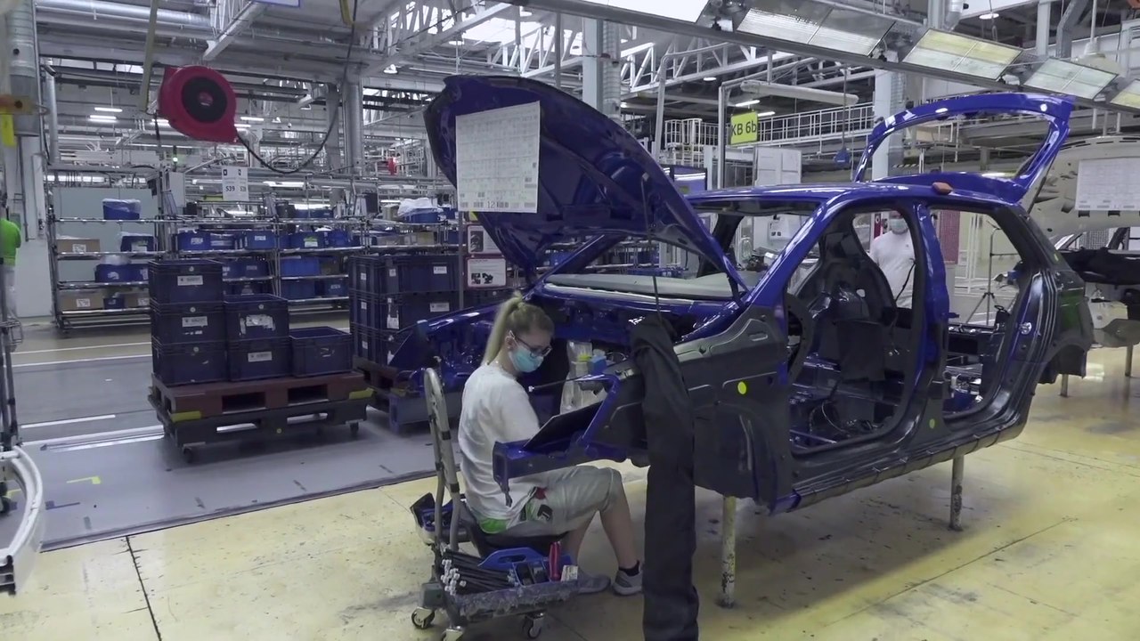 Schutzmassnahmen in der Produktion bei ŠKODA AUTO
