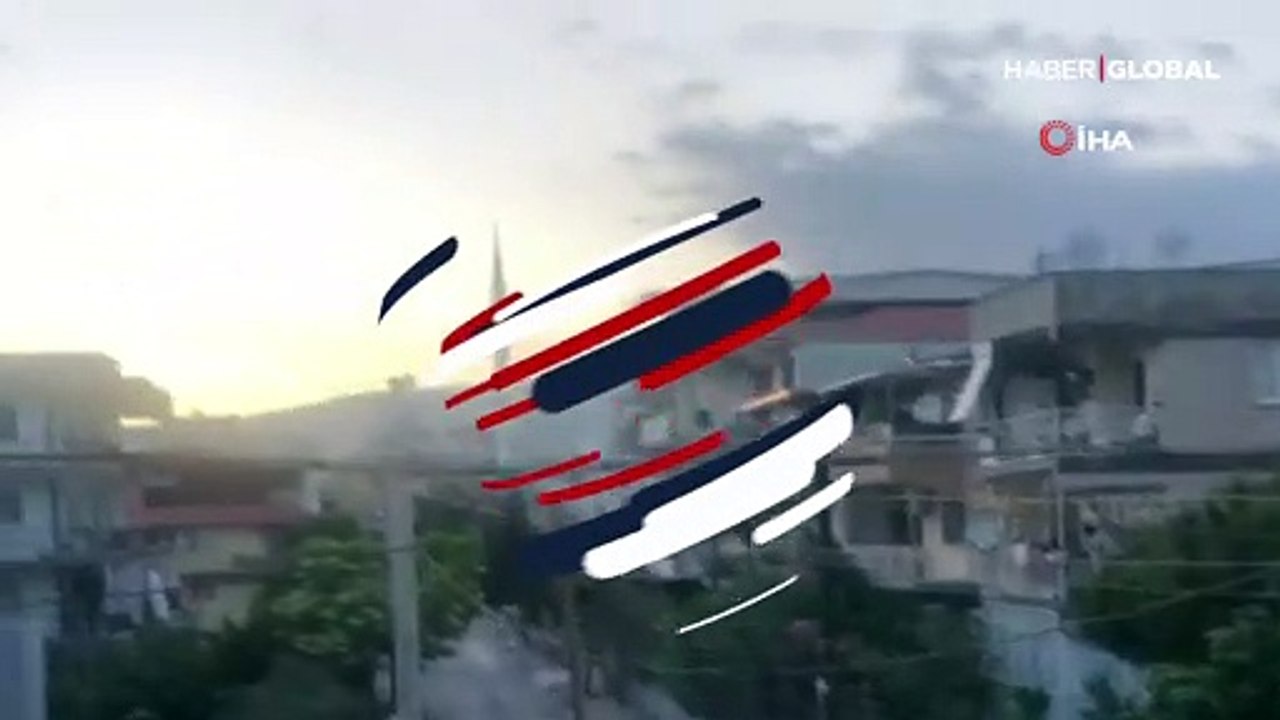 İzmir'de cami hoparlörlerinden bu kez Selda Bağcan şarkısı çaldılar! Selda Bağcan'dan tepki