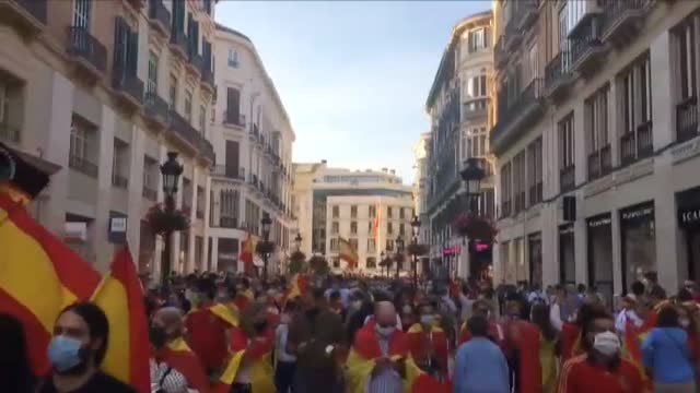 Continúan en las calles las protestas contra el Gobierno