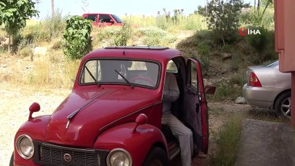 1951 Model Topolino'suna gözü gibi bakıyor