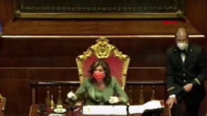 İtalya Başbakanı öksürük krizine girince...