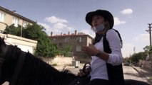 Kadın muhtar Kovid-19 sürecinde at sırtında hizmet veriyor - NİĞDE