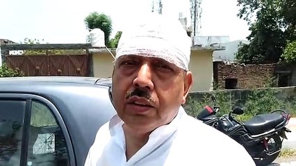 रज़ा इन्टर कालेज में लिंटर का टुकड़ा कालेज के स्टाफ के सिर पर गिरा