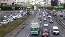 Mahmutbey Gişelerde trafik yoğunluğu oluştu