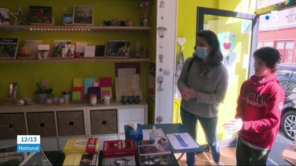 Orne : des commerçants interprètent une chanson pour inciter leurs clients à venir acheter