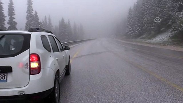 Ilgaz Dağı'nda sis ulaşımı olumsuz etkiliyor - KASTAMONU