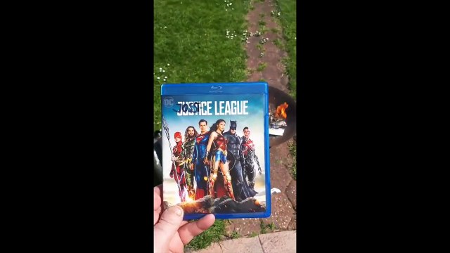 Zack Snyder fans destroy Justice League disks in celebration of Snyder Cut