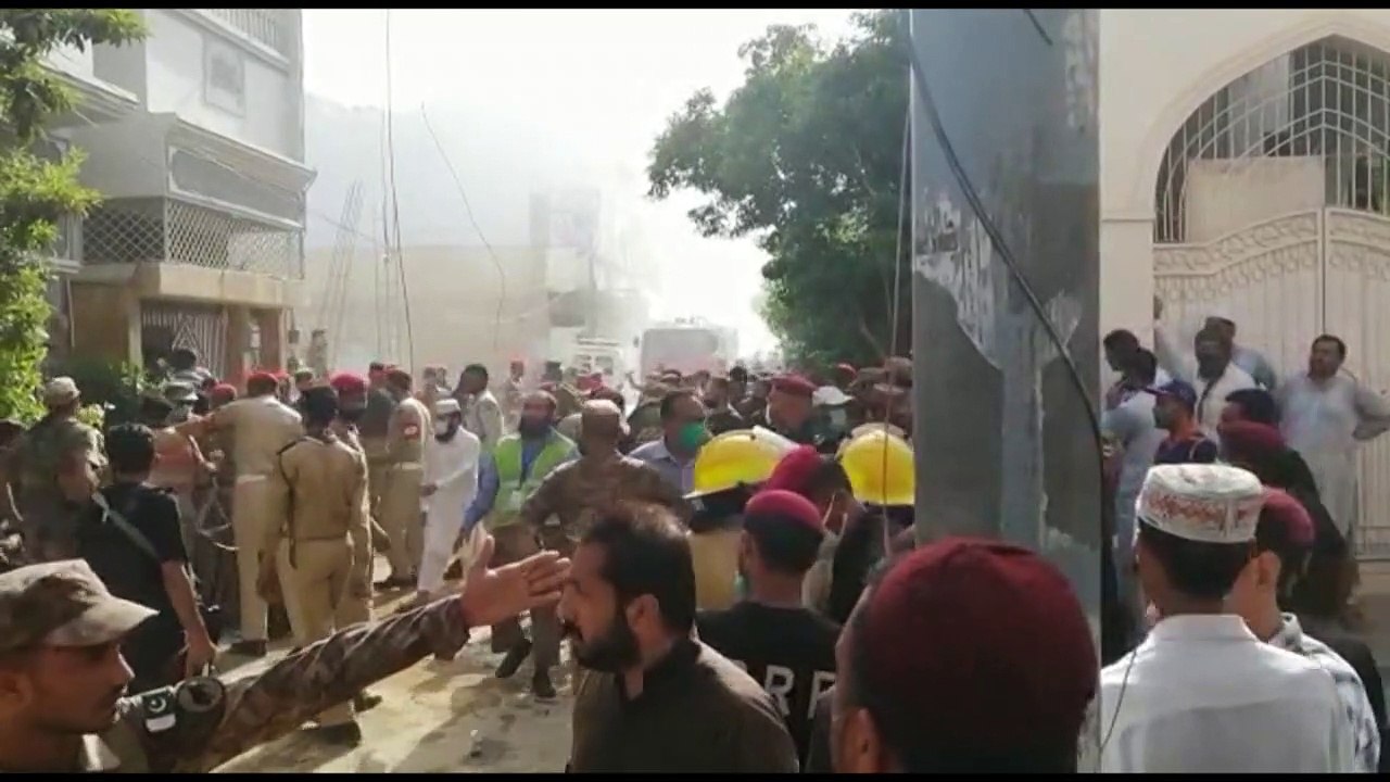 At least 40 dead in Pakistan plane crash