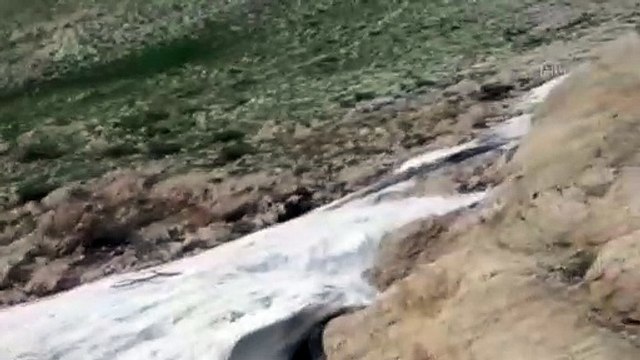 Sıcaktan bunalanlar iftarı Nemrut Dağı'ndaki kar ile yapıyor - ADIYAMAN