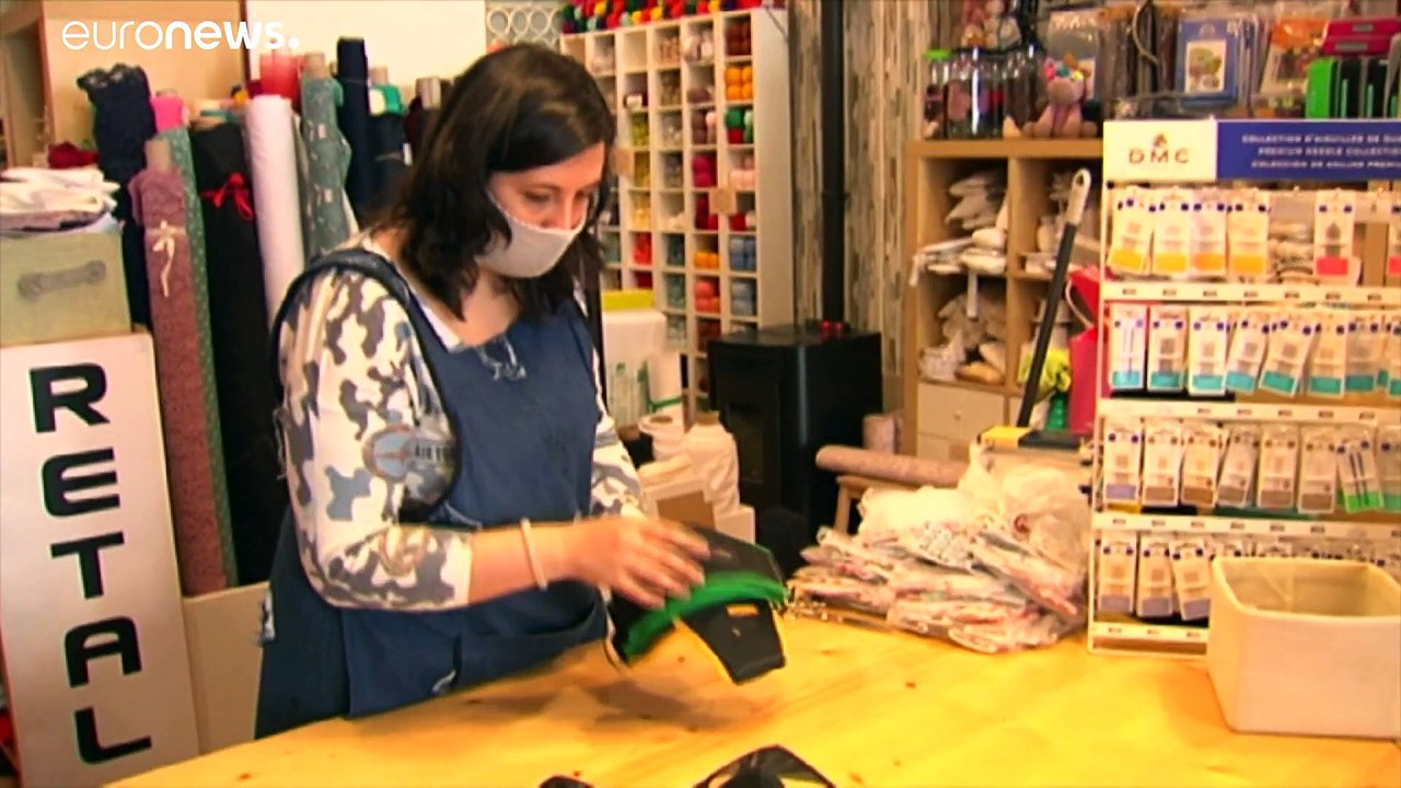 Covid-19: Schutzmasken mit Sichtfenster - für gehörlose Lippenleser