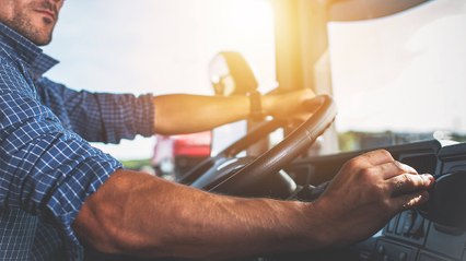 Veliler servisçilerden paralarını istiyor...