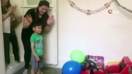 Pet şişeyle oynayan Yusuf’a oda dolusu oyuncak sürprizi