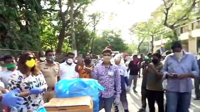 गरीब मजदूरों के लिए भगवान बने सोनू सूद, ट्विटर पर ट्रेंड हुआ #SonuSood