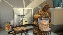 استعدادا للعيد في السودان.. صناعة الحلوى رغم غلاء الأسعار