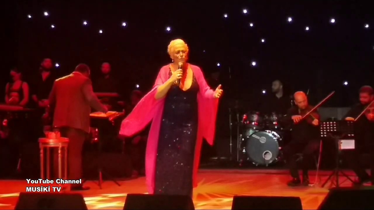 AYTA SÖZERİ - Kurumuş Bir Dal Gibiyim (Ferdi Özbeğen cover) (Konser/Canlı) @ Antalya Park