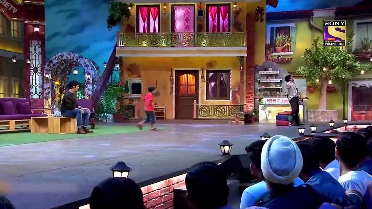 खजूर_ने_बनाया_कपिल_को_उल्लू_|_The_Kapil_Sharma_Show_|_Chota_Recharge_-_Khajur(720p)