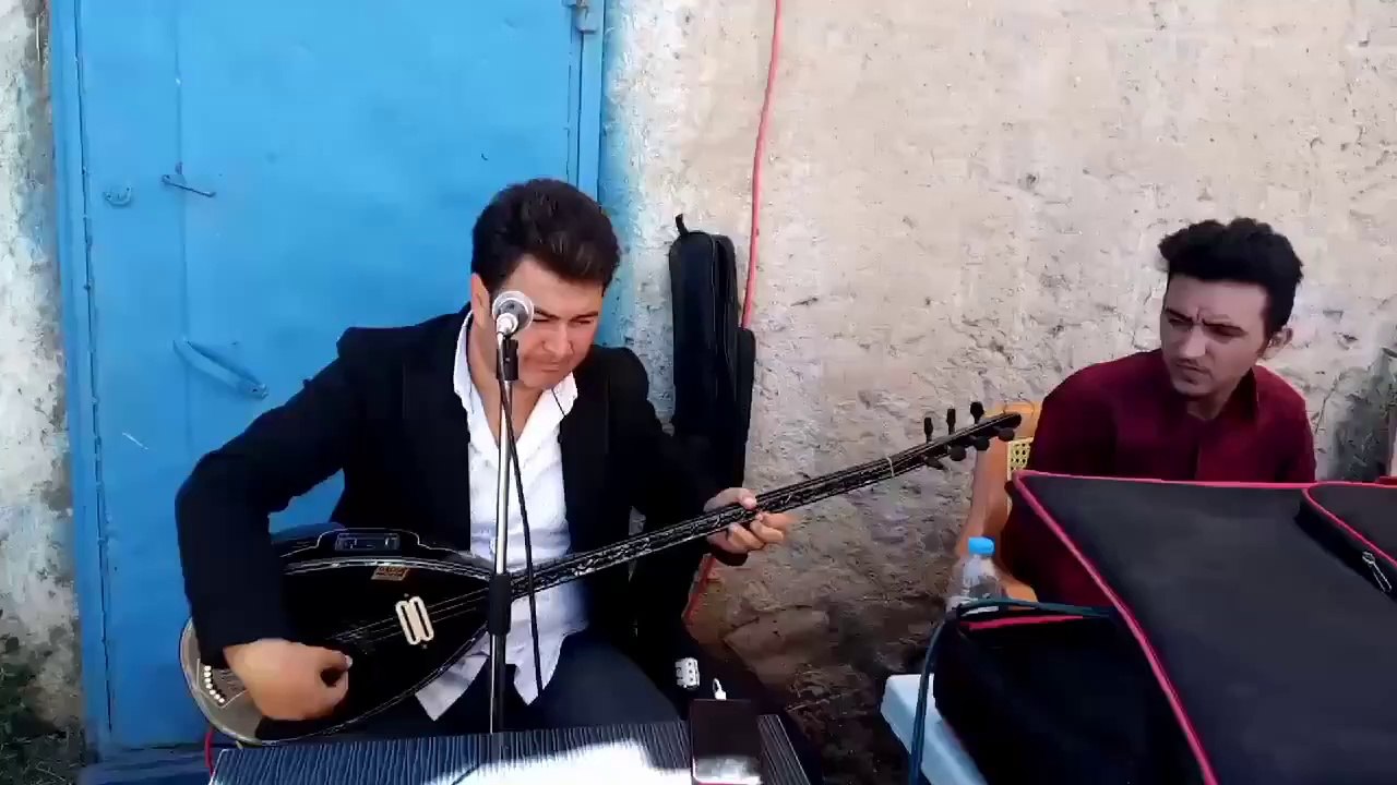 NİĞDE BAGLAMA KASABASI