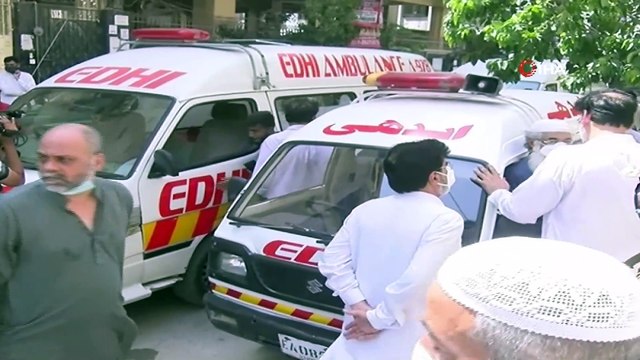 - Pakistan’daki uçak kazasında ölenler için cenaze töreni düzenlendi