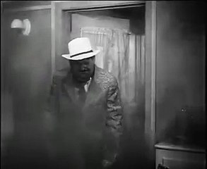 Laurel helping hardy in his own way