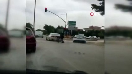 Lüks araca kırmızı ışıkta ateş eden şahıs tutuklandı