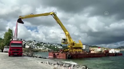 Bodrum'da sitenin sahil kısmında kaçak iskele yapıldığı iddiası - MUĞLA
