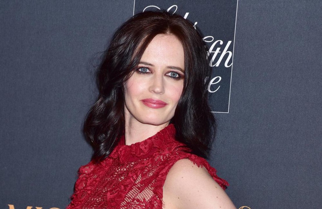 From movies to tractors: Eva Green could swap acting for farming!