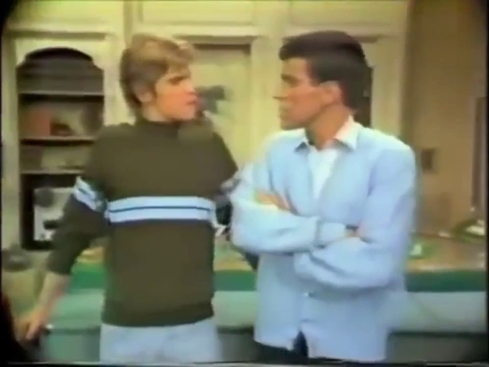 DEAN MARTIN Jr. & FRANK SINATRA Jr. singing about their fathers  (1967, HD)