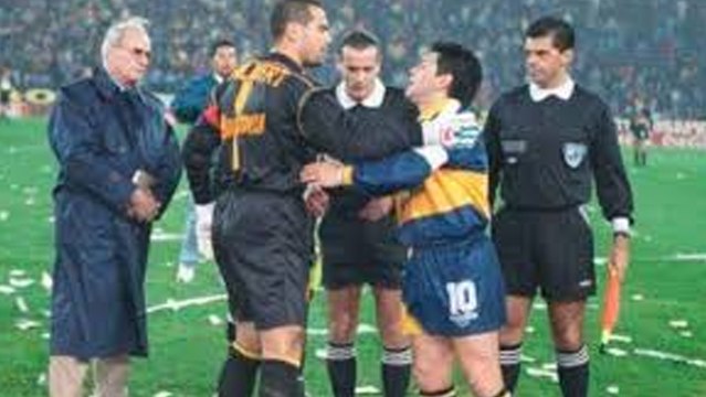 ¡Merece un Nobel en deportes!. El único portero que pudo contra Maradona