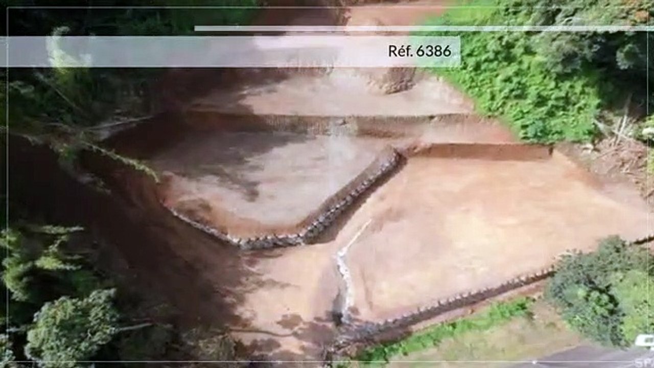 A VENDRE TERRAIN 1160M² HAUTEUR PUNAAUIA (HORS LOTISSEMENT)