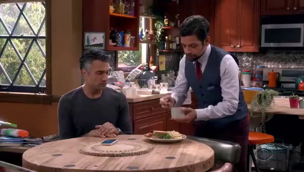 Broke S01E09 Barry's Back