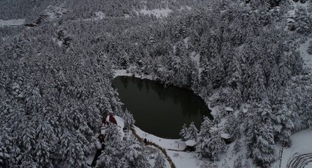 Limni Gölü beyaza büründü