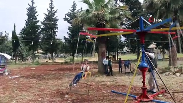 - İdlib’de Ramazan Bayramı coşkusu- Bayram kutlaması sonrası halk Esad rejimini protesto etti