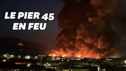 Download Video: À San Francisco, le Pier 45 de Fisherman's Wharfun, célèbre lieu touristique sinistré par un incendie