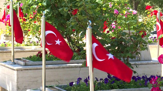 Şehitliklerde hüzünlü bayram - ANKARA