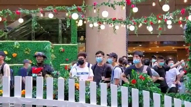 Özerkliğin sonu olarak tepki çeken yasa tasarısına karşı Hong Kong'da protestolar düzenlendi