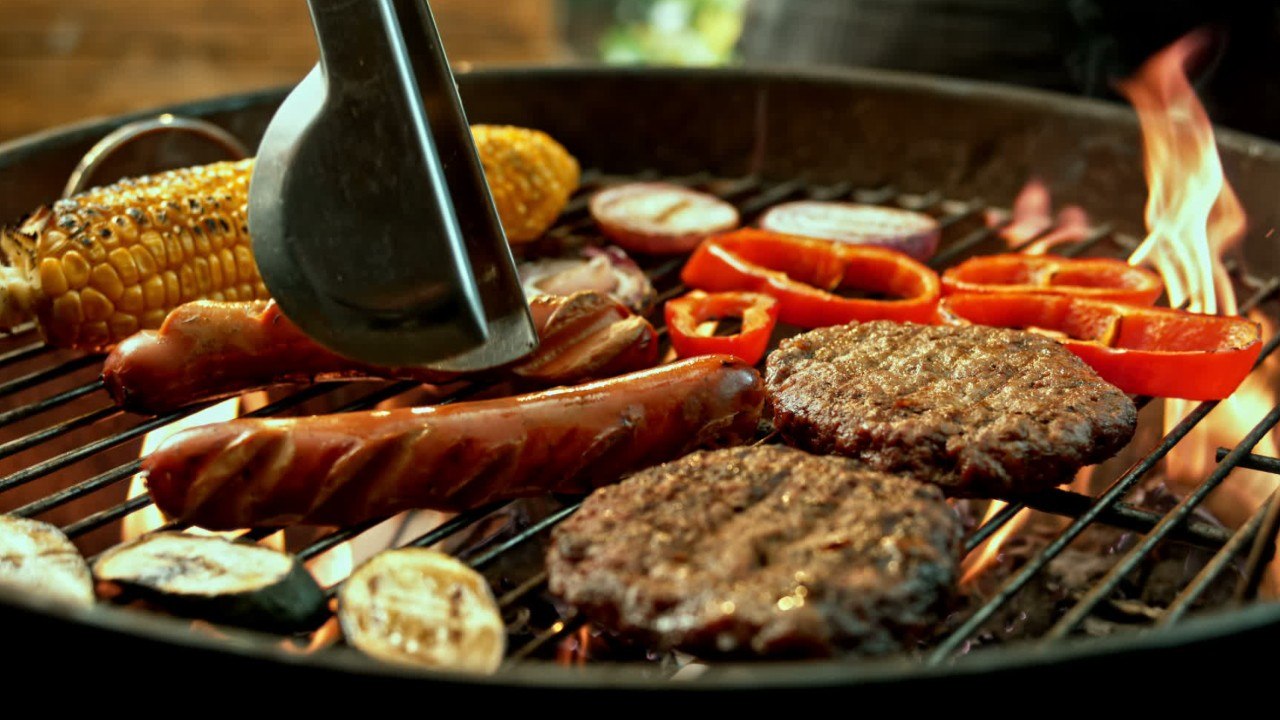 Grilling Burgers Wrong Could Be Fatal