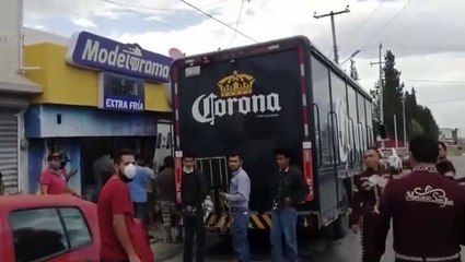 ‘Oh qué gusto de volverte a ver’, le cantan con mariachi a la cerveza