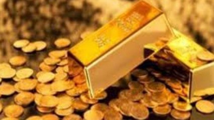 Gold Rate: 7 साल के रिकॉर्ड स्तर पर पहुंचने के बाद धड़ाम हुआ सोना, कीमत में बड़ी गिरावट