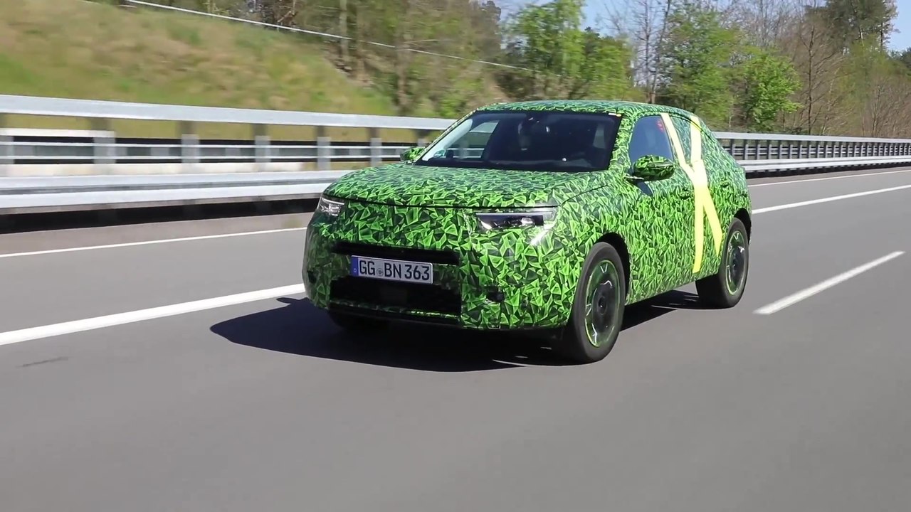 The new Opel Mokka Driving Video