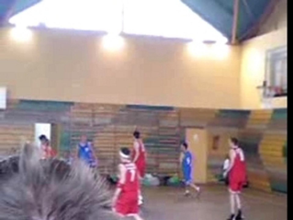 Max au basket