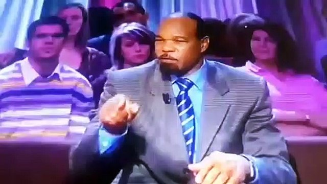 Le plus foncé est très très noir, tellement noir qu'on dira qu'il est Bleu . Il aura très peu de chance de réussir dans la vie .Alors, votre avis sur ses propos ?Émission Les tabous du racisme Pour voir l'émission dans son intégralité : yo