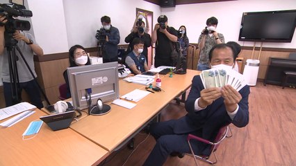 [앵커리포트] 재난지원금 받은 강원지사..."이참에 발모제도" / YTN