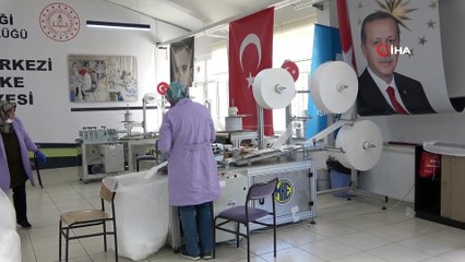 Aylık 45 milyon maske üretimi bayramda da devam ediyor